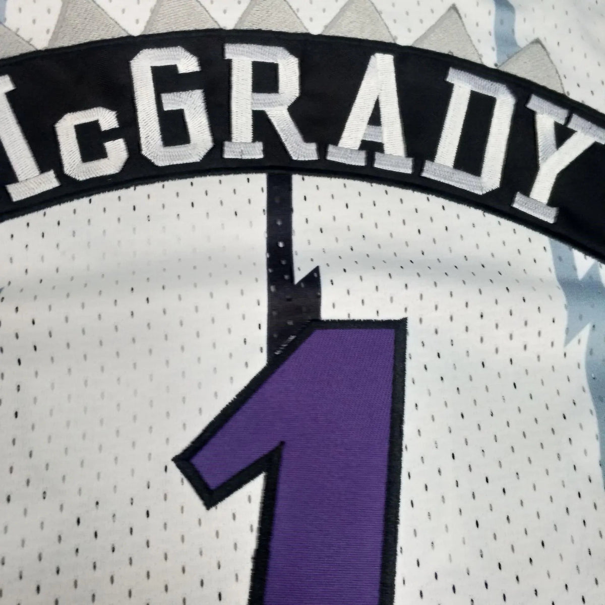 Regata Authentic Toronto Raptors Mitchell & Ness Hardwood Classics Branca 1998-99