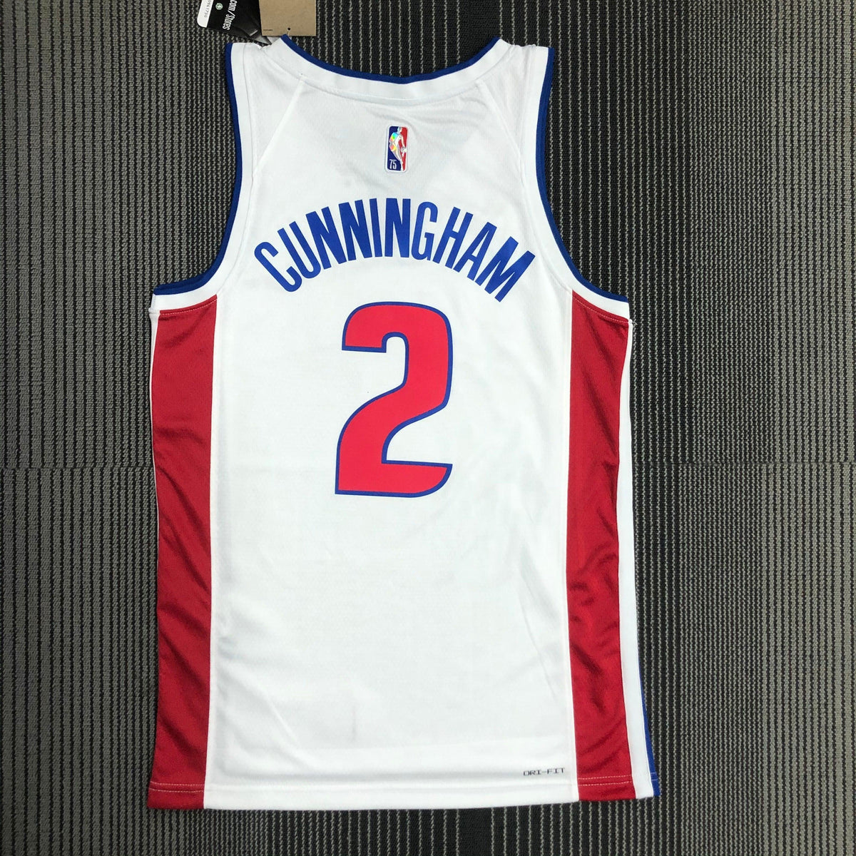 Regata Detroit Pistons Association Edition
