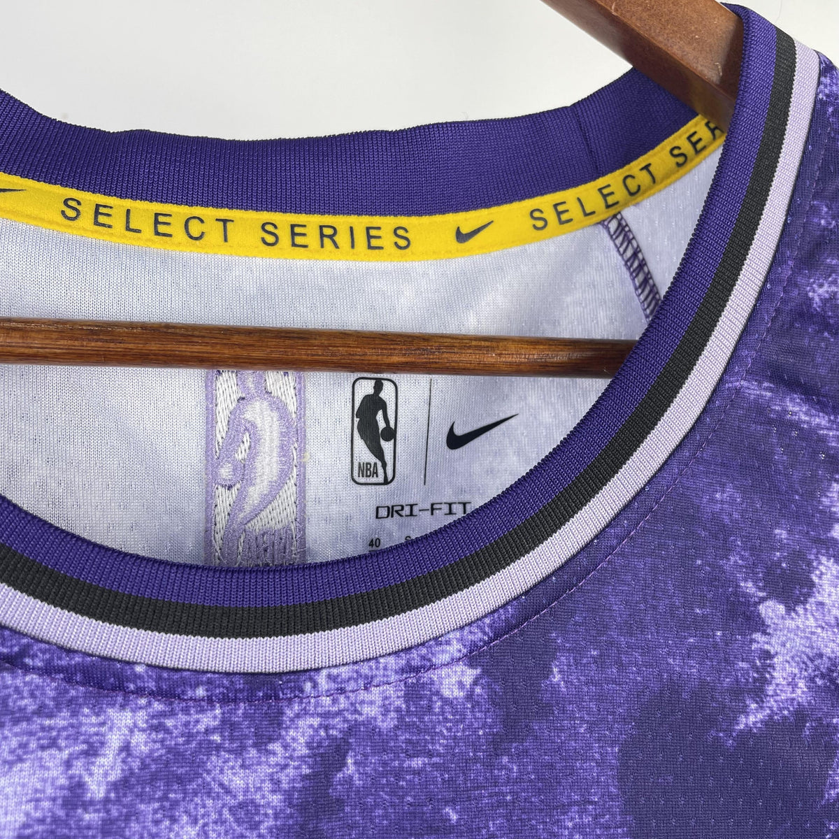 Regata Los Angeles Lakers Lebron James MVP Select Series