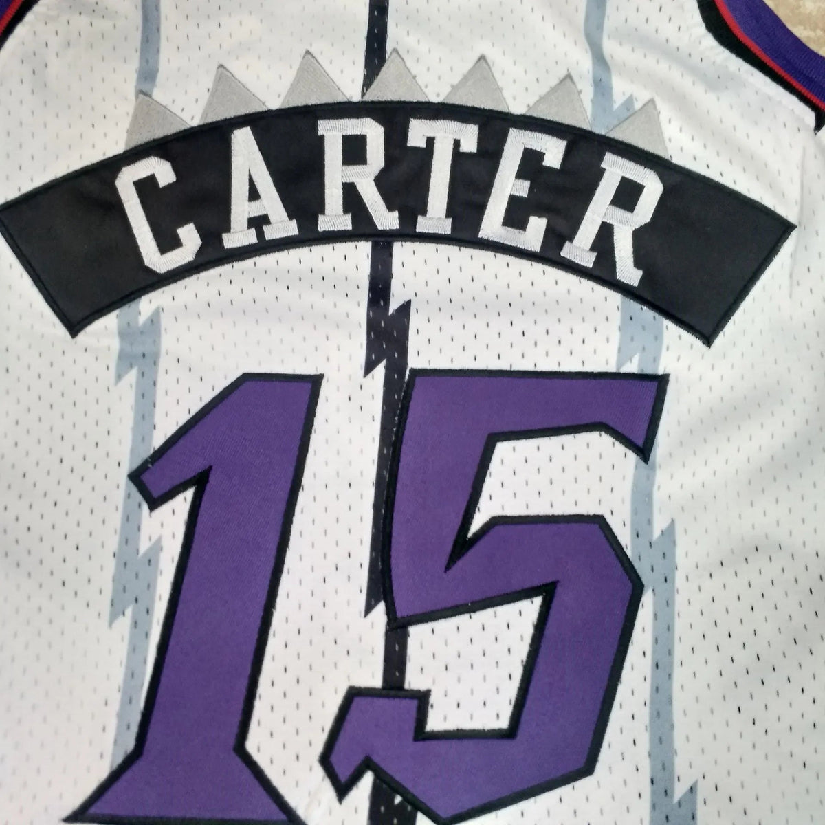 Regata Authentic Toronto Raptors Mitchell & Ness Hardwood Classics Branca 1998-99