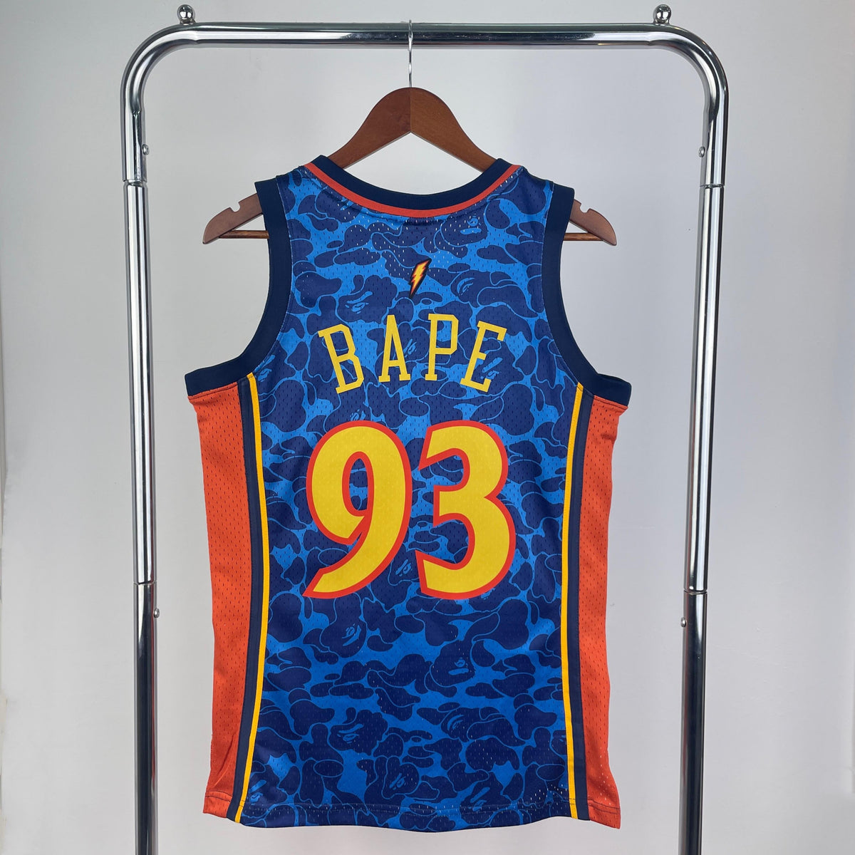 Regata Swingman BAPE X Golden State Warriors Mitchell & Ness Hardwood Classics 2009/10