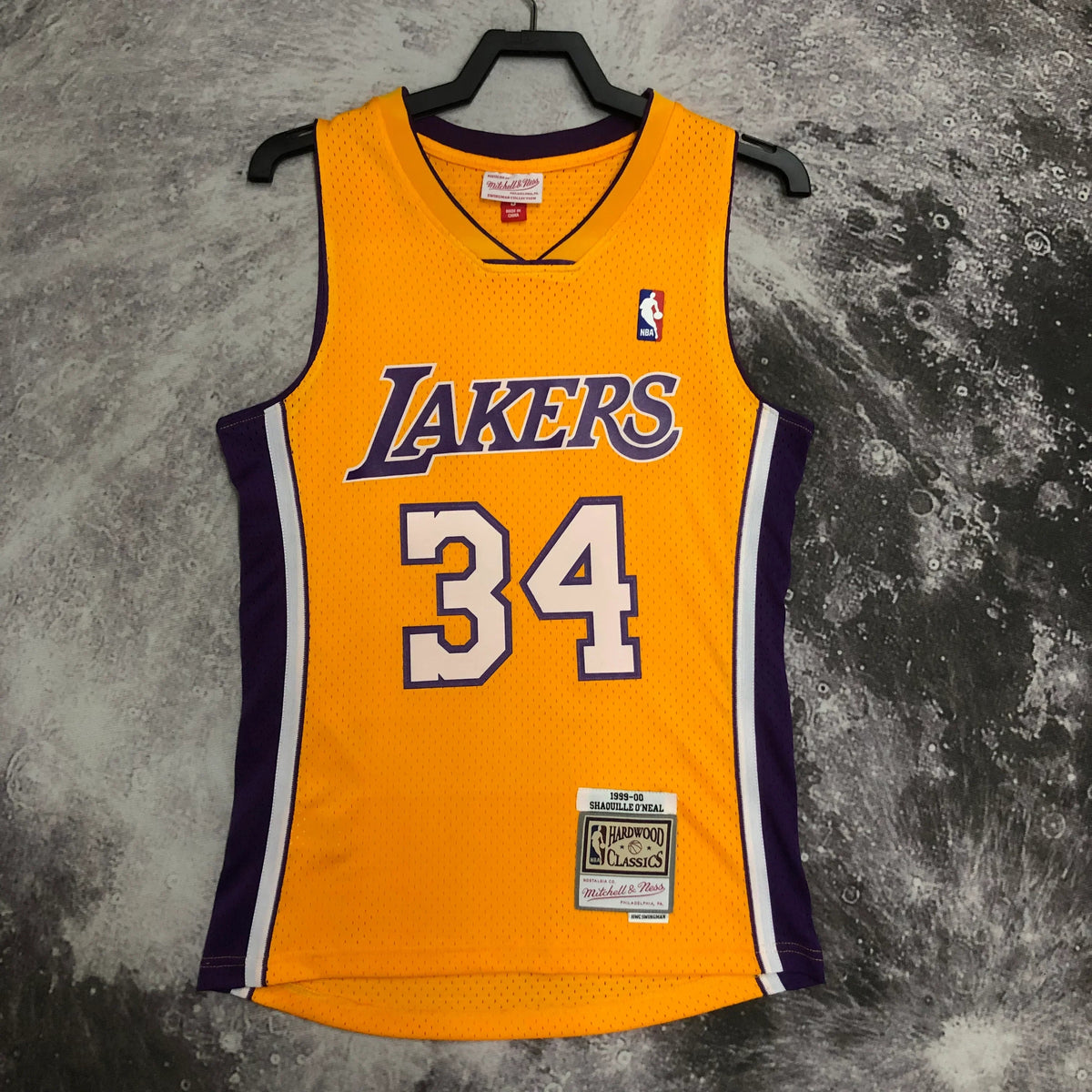 Regata Swingman Los Angeles Lakers Mitchell & Ness Amarela Hardwood Classics 1999/00