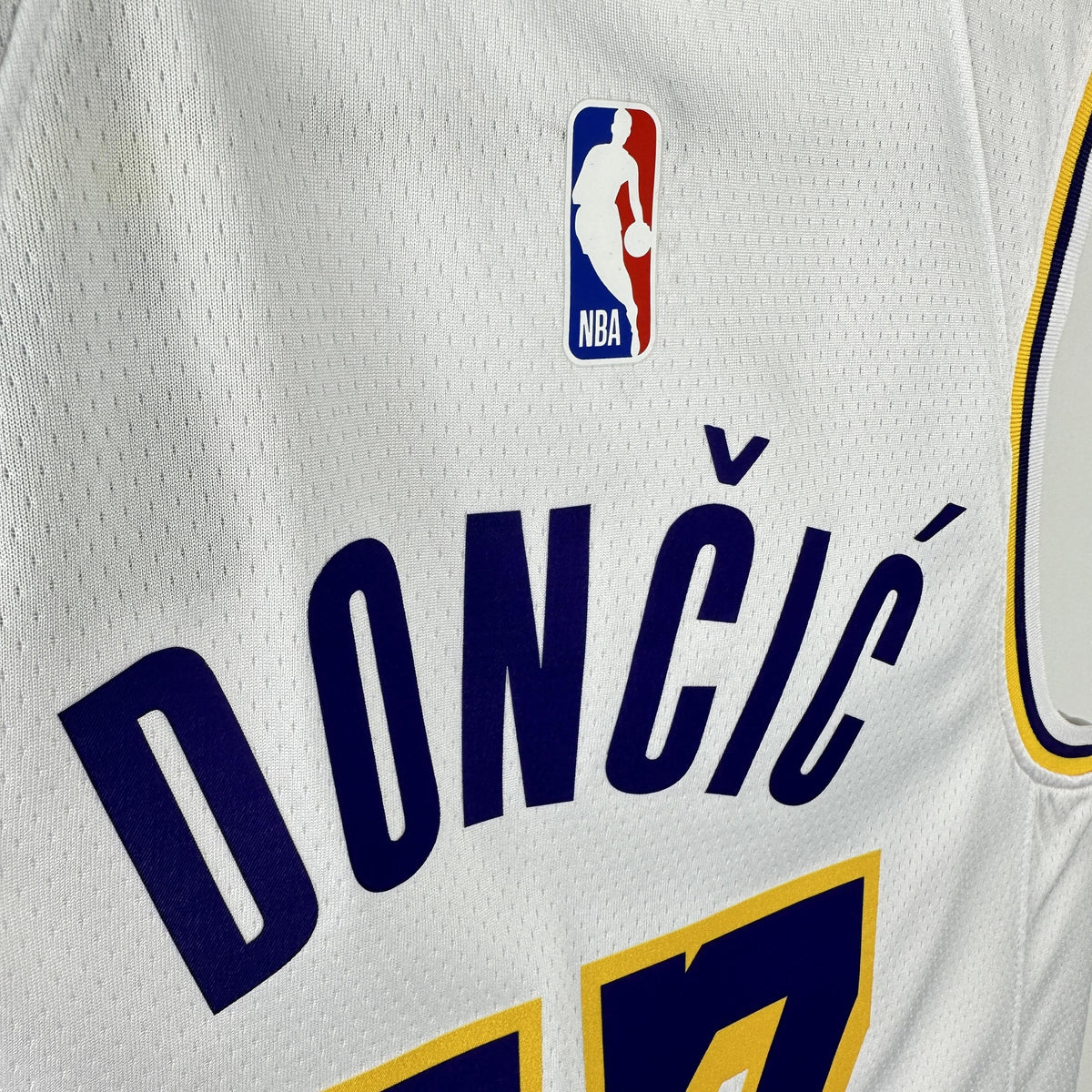 Camisa NBA Los Angeles Lakers Association Edition Luka Dončić