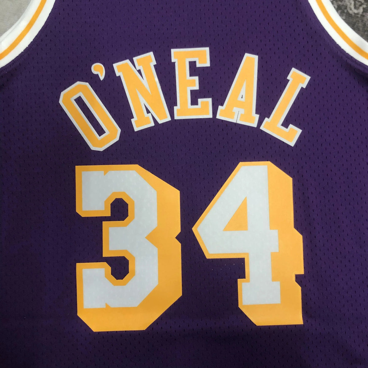 Regata Swingman Los Angeles Lakers Mitchell & Ness Roxa Hardwood Classics 1996/97