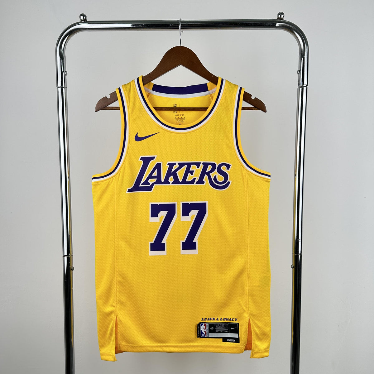 Camisa NBA Los Angeles Lakers Icon Edition Luka Dončić