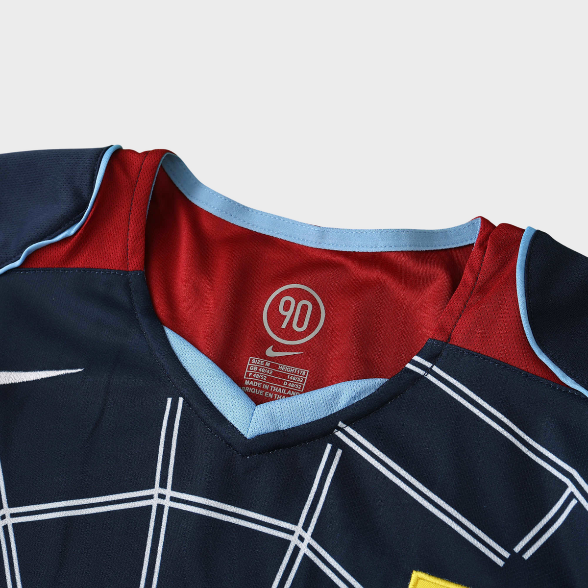 Camisa Atlético de Madrid II 2004/2005 Torcedor Nike Masculina - Retrô