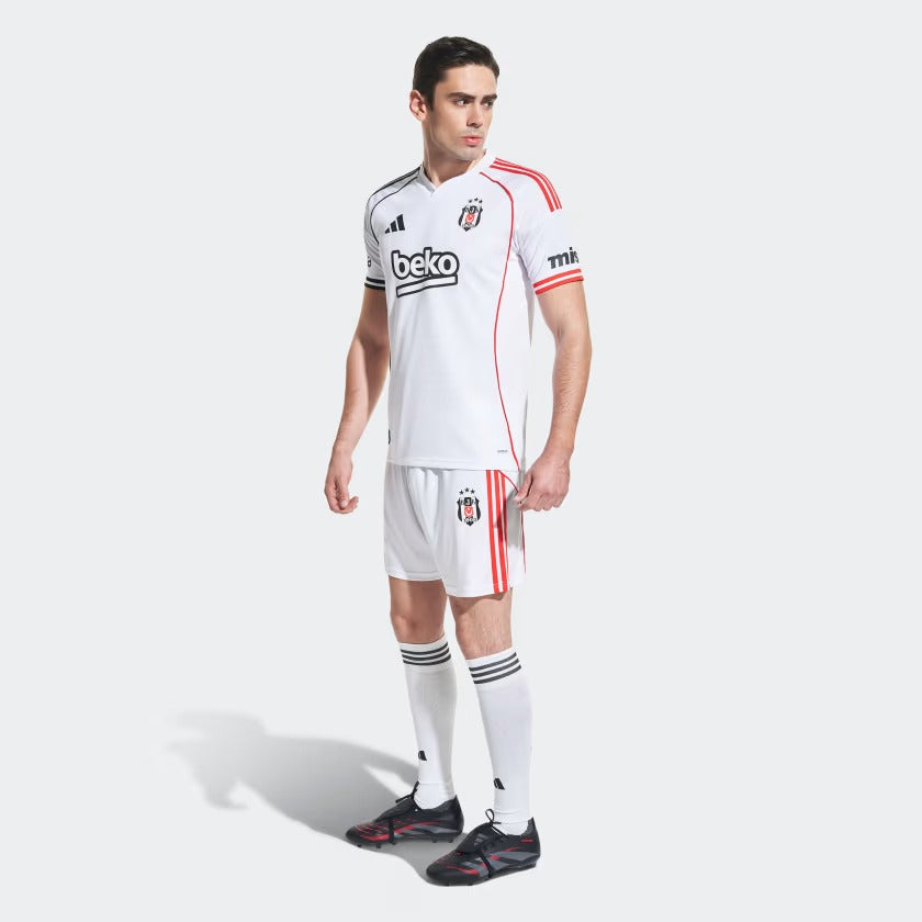 Camisa adidas Beşiktaş JK 2025/26 I